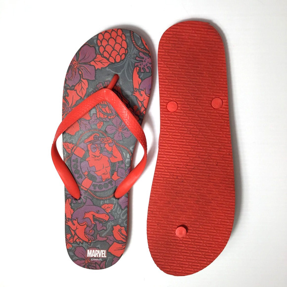 Marvel DEADPOOL Sandals Flip Flops Mens 11.5 Red Black Purple Toot Toot Dr Doom - Picture 3 of 6